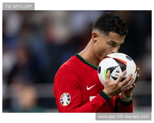 AC米兰寻觅新领袖：引入C罗式前锋点燃年轻军团