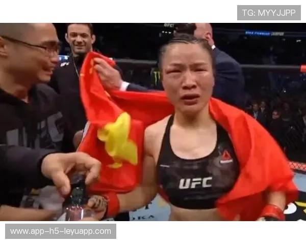 中国拳击女将暴力KO对手,海外评论炸裂 中国拳击女将暴力KO对手,海外评论炸裂