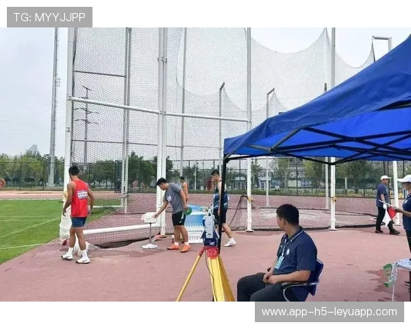 精彩瞬间合集：赛季中那些令人振奋的精彩瞬间！，赛场精彩瞬间