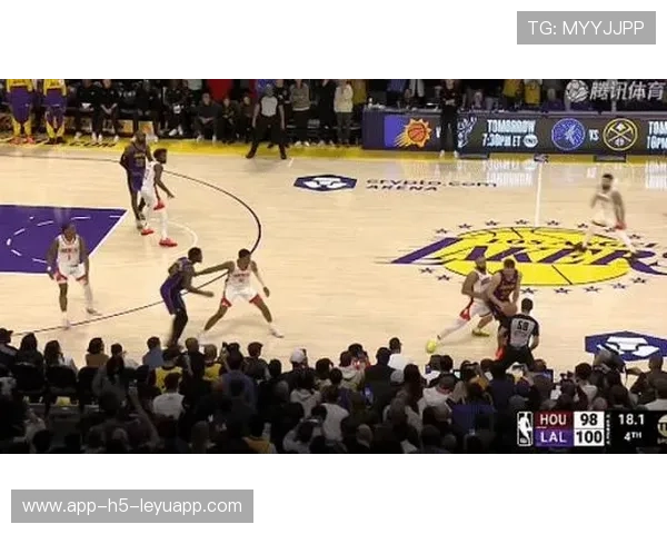 裁判报告：湖人末段遭误判，湖人裁判队