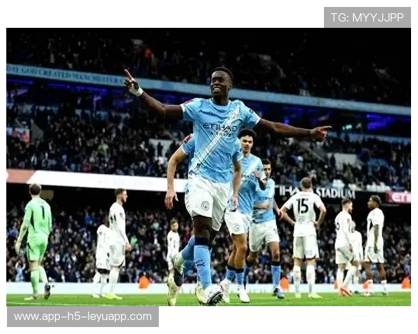 曼城后场出球更顺，格伊首发效果明显，曼城有意签格拉利什